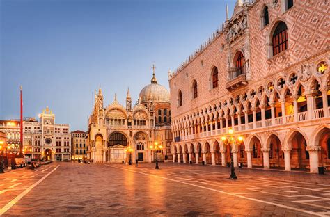 famous sites in venice italy.